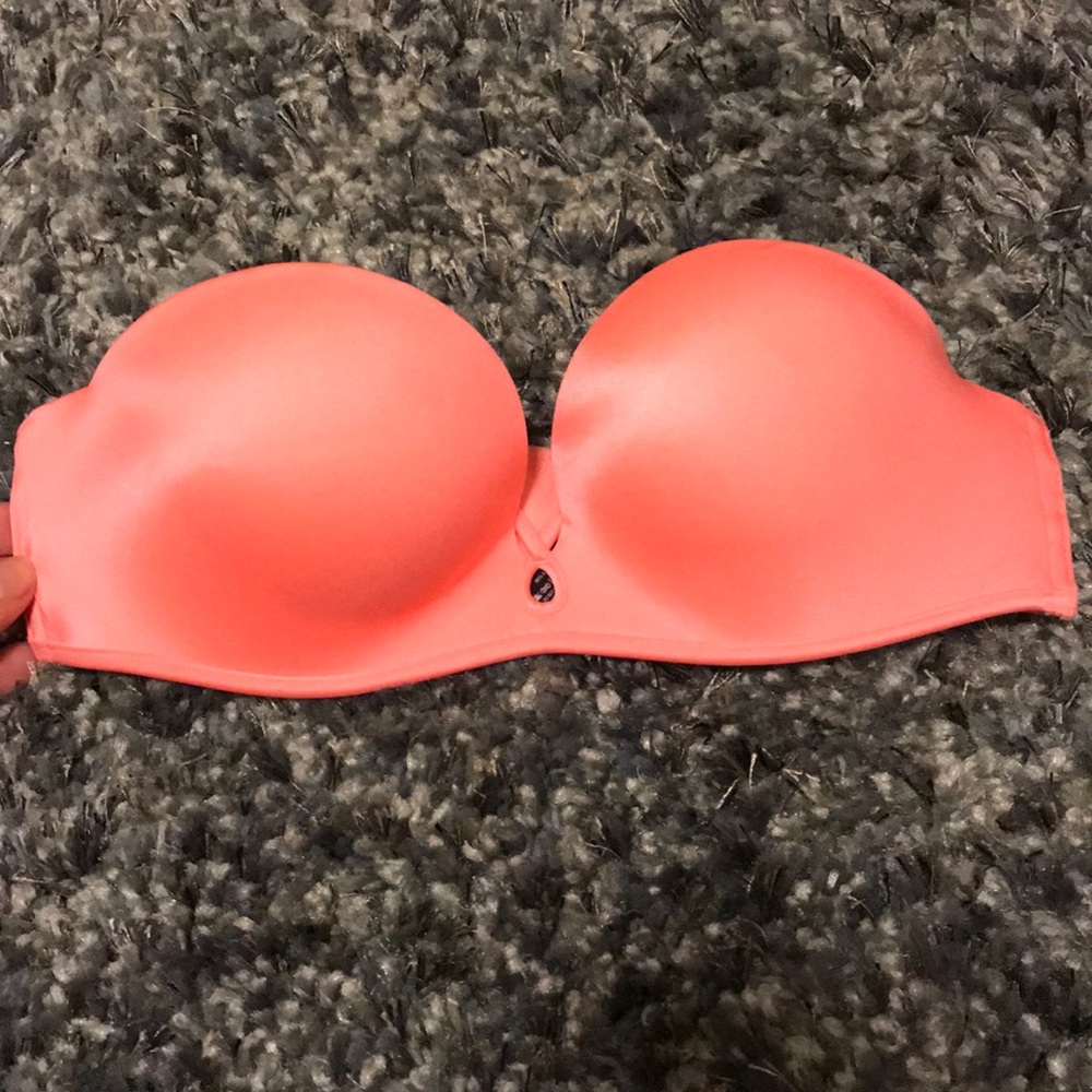 Like new 34A strapless convertible bra